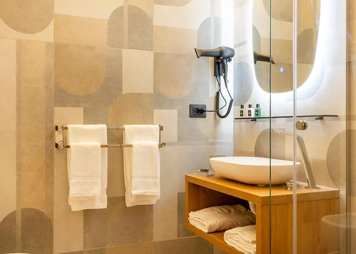 Palazzo Don Minzoni 4*